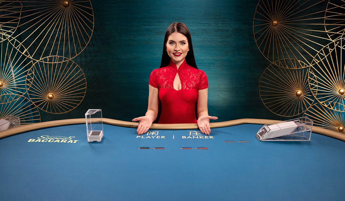 Super 8 Baccarat